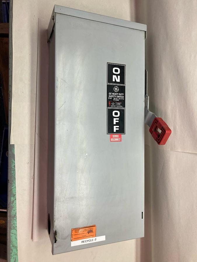 Used General Electric,TH3362R,Fusible Safety Switch 60A 600V