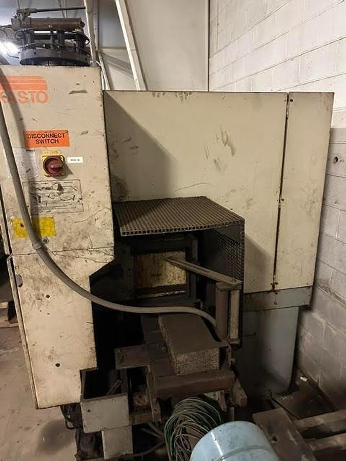 Used Kasto,SSB260-VA,Vertical Band Saw