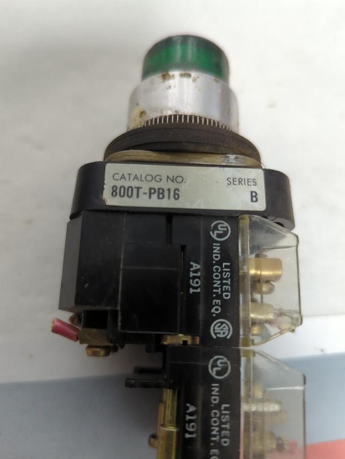 Used ALLEN BRADLEY,800T-PB16,SERIES B GREEN PUSHBUTTON ASSEMBLY PRE-OWNED