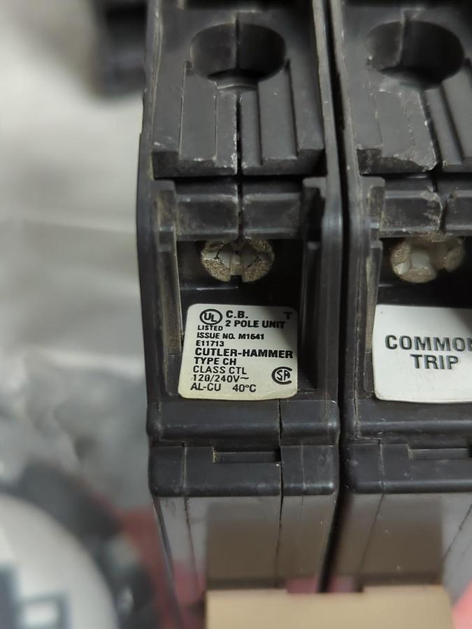 Used CUTLER HAMMER,CH220,CIRCUIT BREAKER 20AMP 2-POLE LOT OF 6 PRE-OWNED