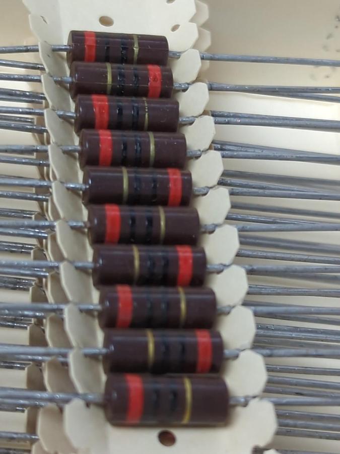 TRW,BWH-20,MOLDED WIREWOUND RESISTORS 20 OHMS 5% TOL BOX OF 50 PCS NOS