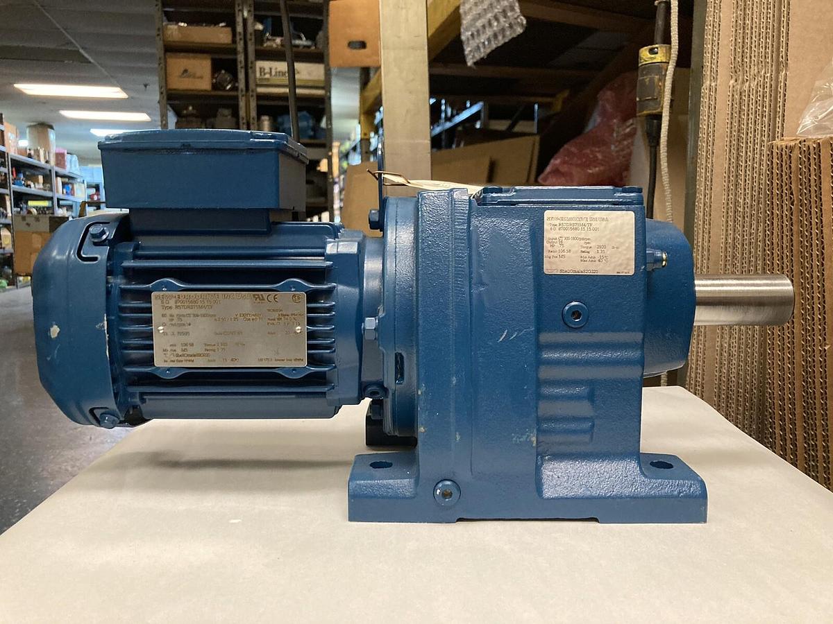 Sew Eurodrive,R57DRS71M4/TF,Gearmotor 3/4 HP 300-1800 RPM  Ratio 106.58