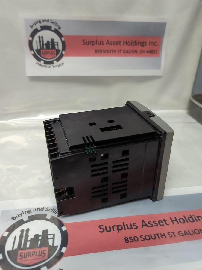 Used HONEYWELL,DC2500-EE-OLOR-200-1000-E0-0,UDC2500 DIGITAL CONTROLLER PRE-OWNED