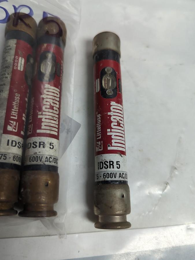 Used LITTELFUSE,IDSR-5,INDICATOR FUSE 5 AMP LOT OF 3 PRE-OWNED
