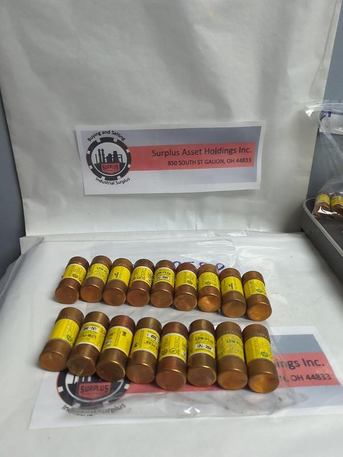 Used COOPER BUSSMANN,LPJ-35SP,LOW-PEAK 35 AMP FUSE LOT OF 17 PRE-OWNED