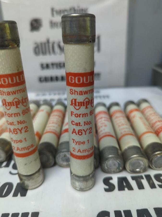 GOULD SHAWMUT,A6Y2,TYPE 1 FUSE LOT OF 13 NOS
