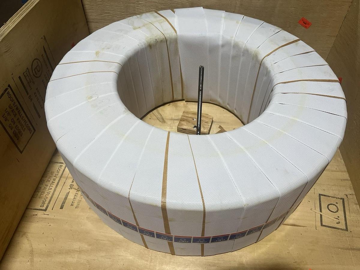 Used SKF,23268 CA/C3W33,Spherical Roller Bearing NEW