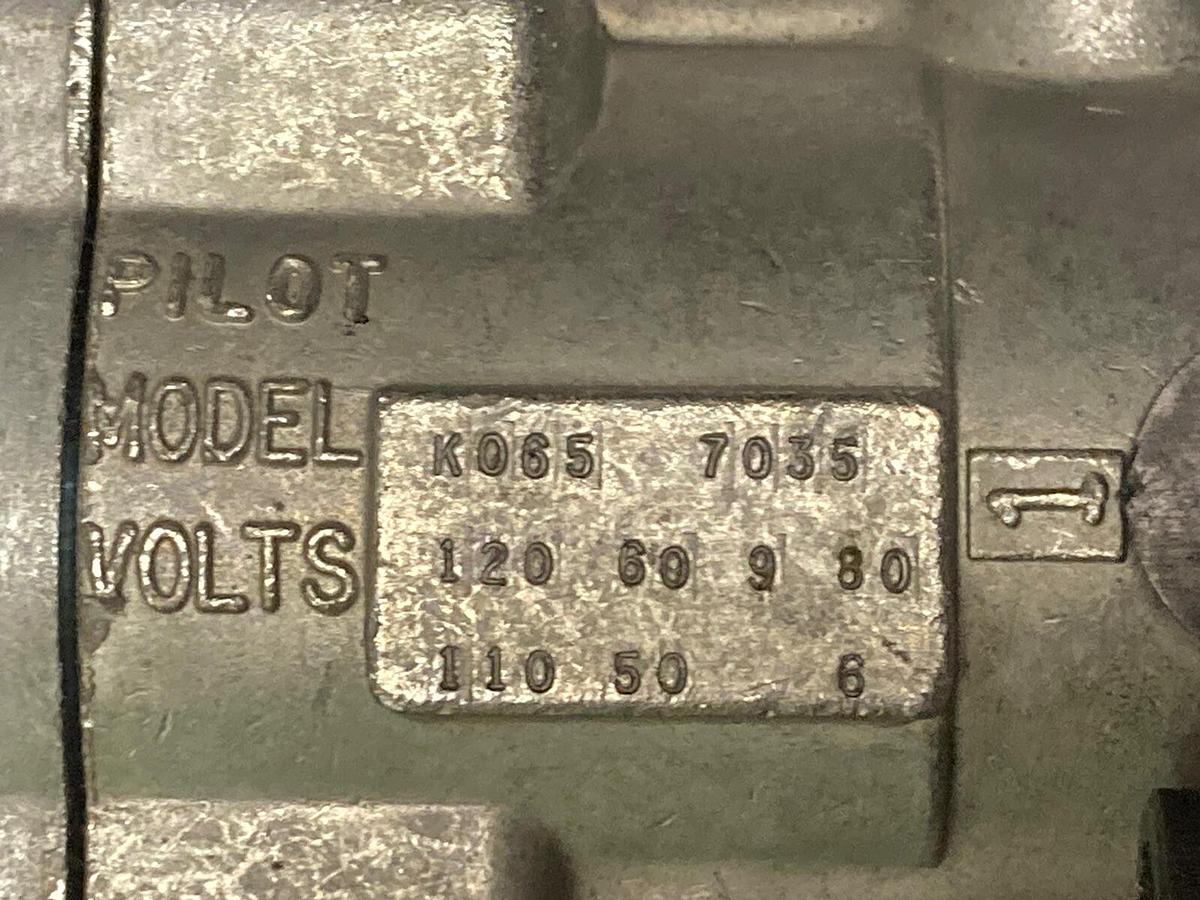 Used Parker,K065/7035,Pilot Valve Assembly 120V/60HZ 125 PSIG