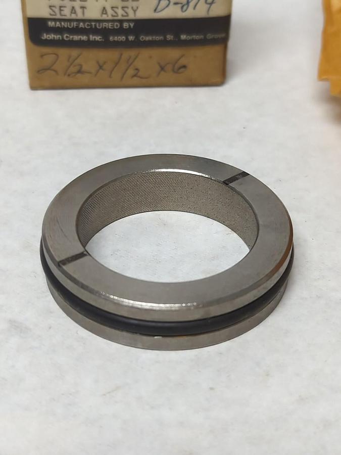 CRANE-DRESSER,P02894-OO,SEAT ASSMBLY 2-1/2X1-1/2X6 NOS