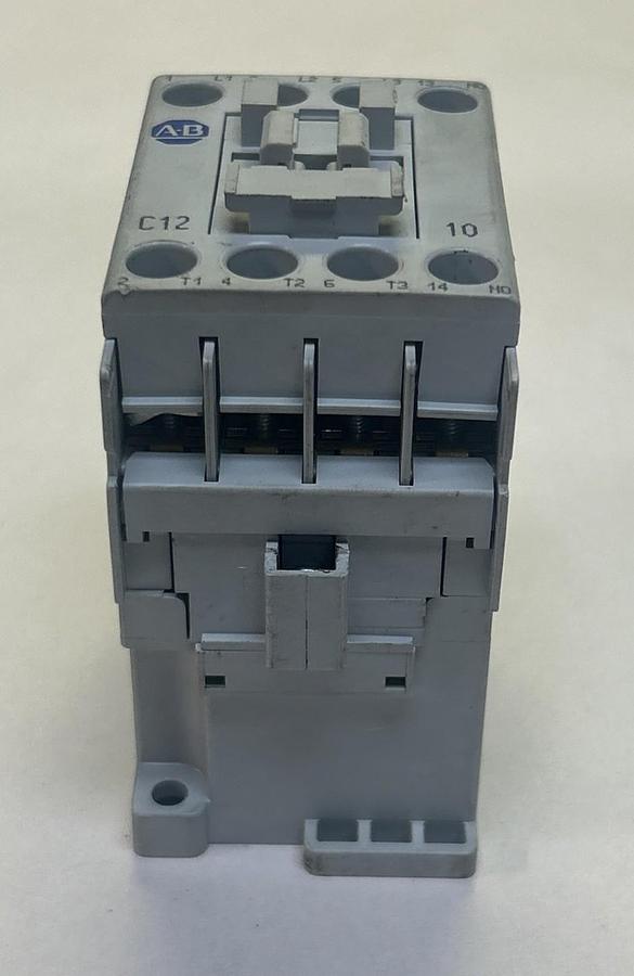 Used ALLEN BRADLEY,100-C12E*10,CONTACTOR 24VDC COIL