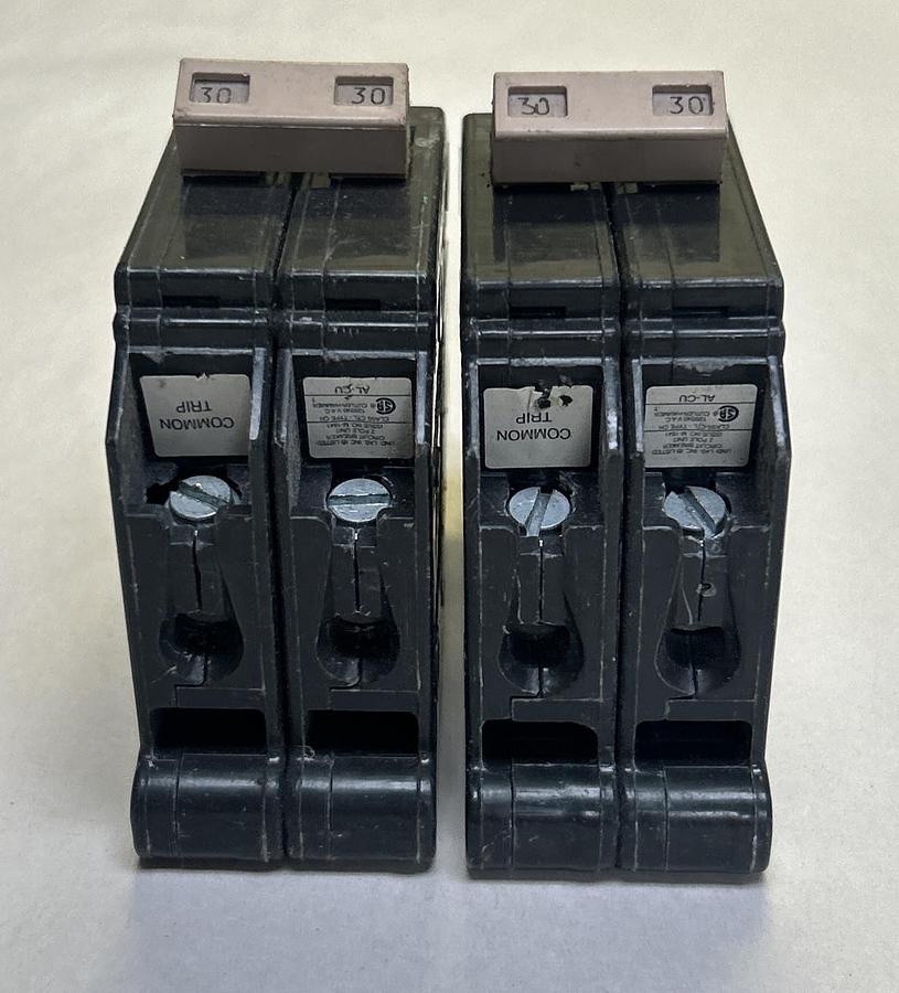 Used CUTLER-HAMMER,CH230,CIRCUIT BREAKER 30A 120/240V 2P LOT OF 2