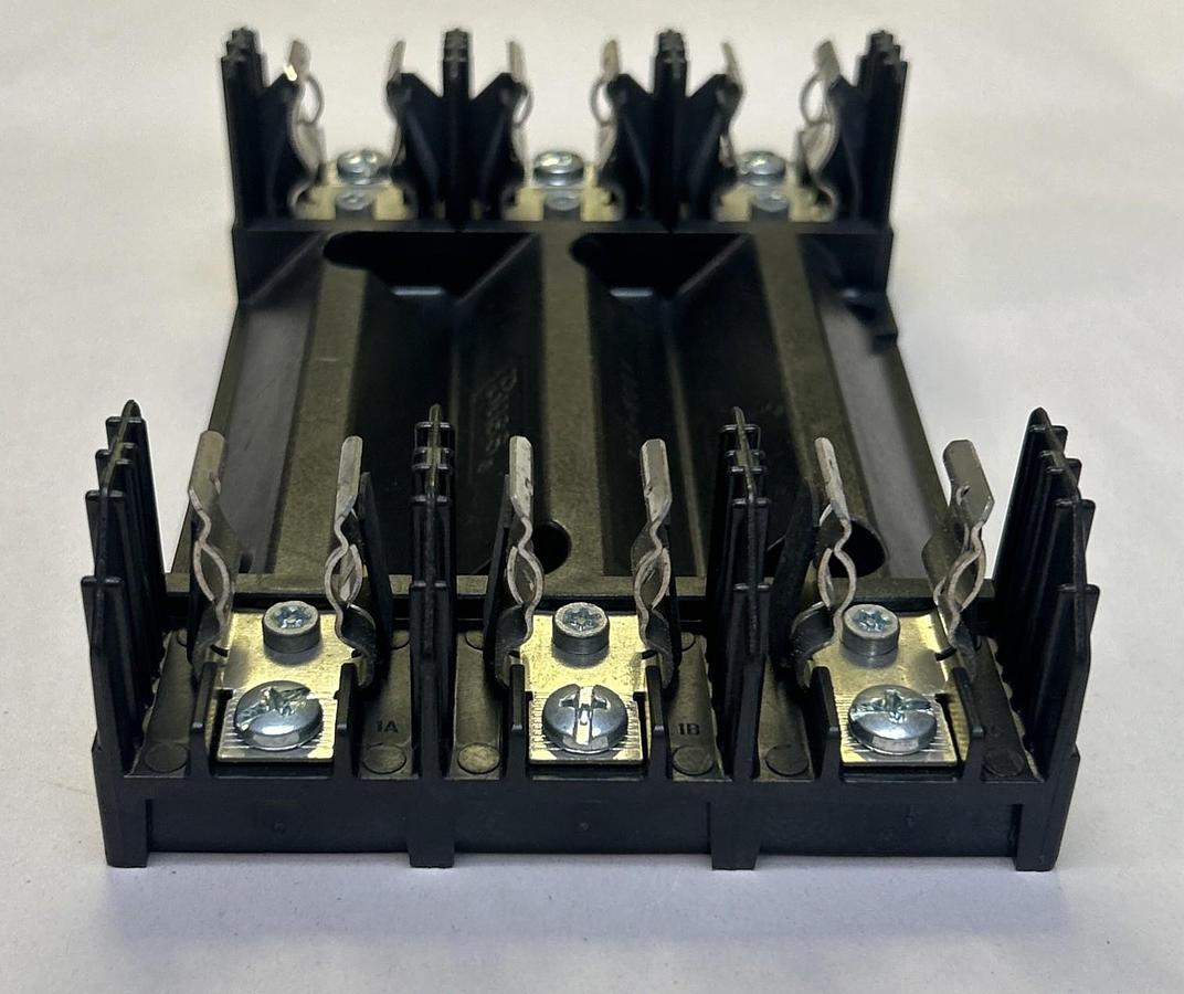 Used BUSSMANN,R60030-3SR,FUSE HOLDER 30A 600V LOT OF 3