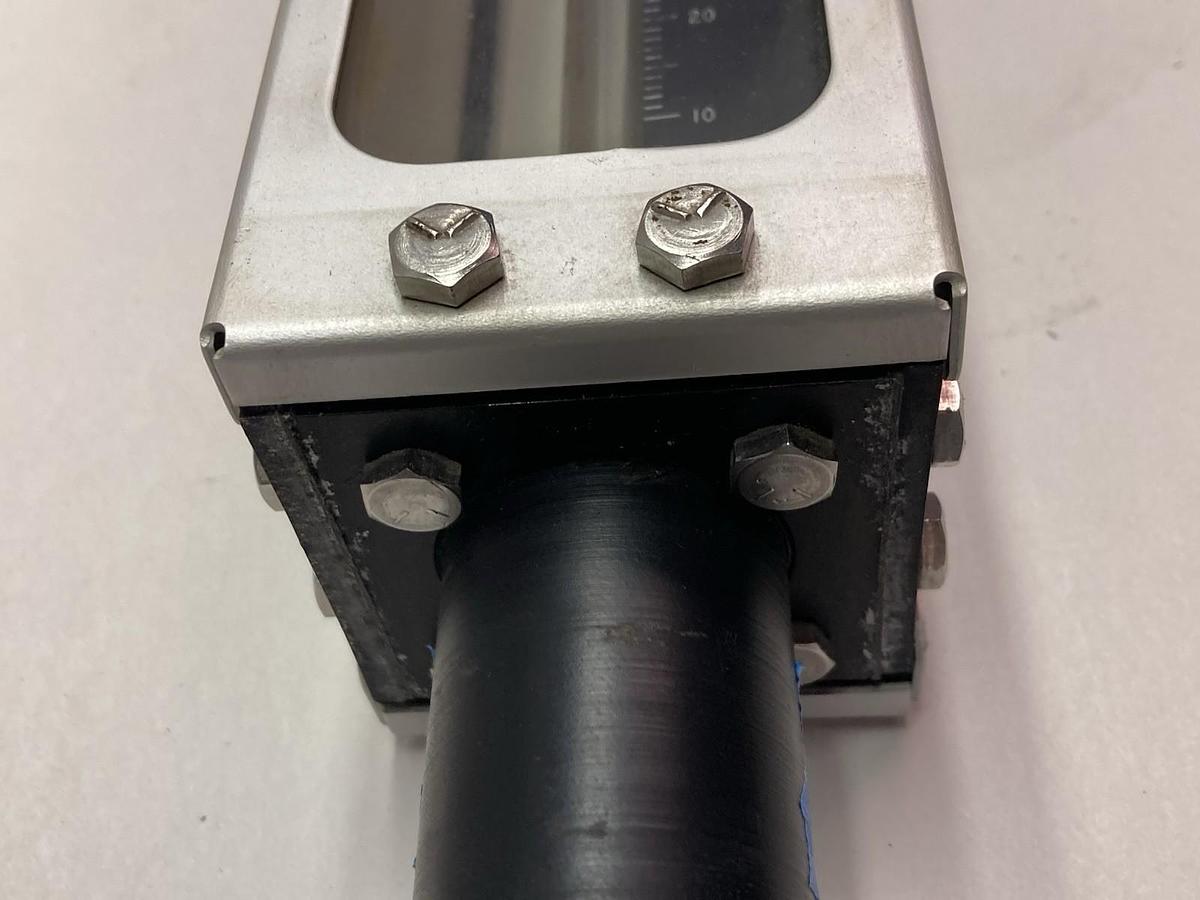 Brooks,1110-07-H2A1-A,Flow Meter