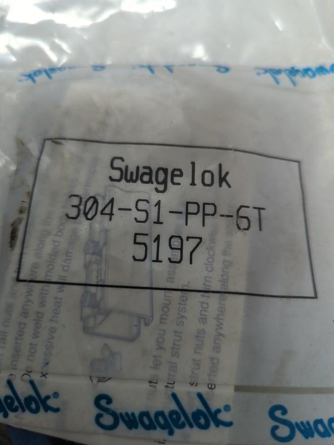 SWAGELOK,304-S1-PP-6T,SUPPORT KIT LOT OF 3 NOS