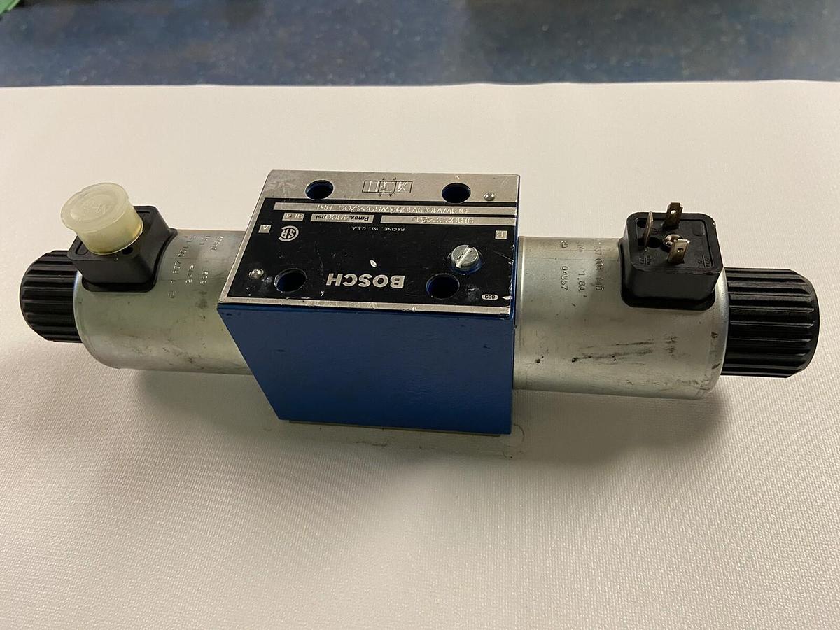Used Bosch,9810232431 081WV10P1V001WS024/00,Hydraulic Directional Control Valve