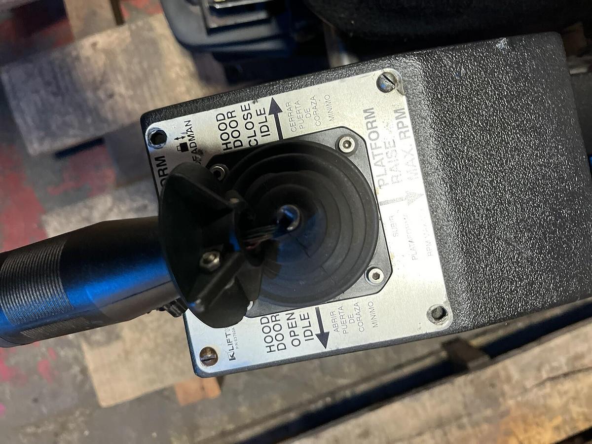 Used SEATS LIFTKING,S-16227,HEAVY SLAB LIFT TRUCK PLATFORM & THROTTLE CONTROLLER SEAT