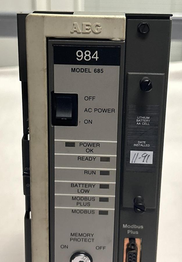 Used MODICON,AS-9715-001,PROGRAMMABLE CONTROLLER