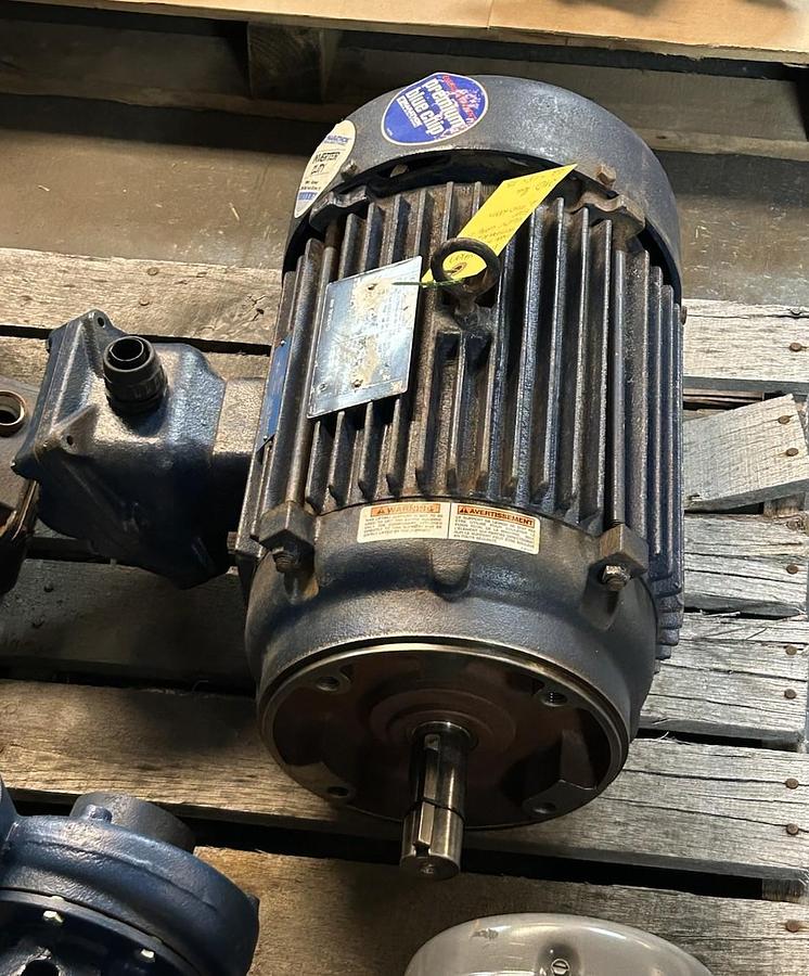 Used MARATHON ELECTRIC,HH213TTGS130155AA,MOTOR 5HP 460V 2950RPM 3PH 213TC FRAME