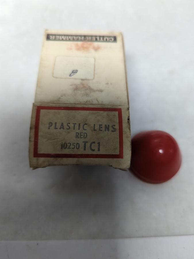 CUTLER-HAMMER,TC1,PLASTIC LENS RED NOS