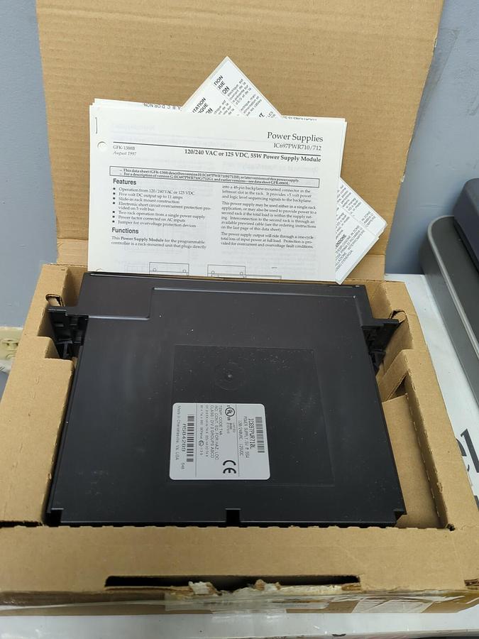 GE FANUC,IC697 PWR710L,SERIES 90-70 POWER SUPPLY 120/240 VAC 125VDC 55W NOS