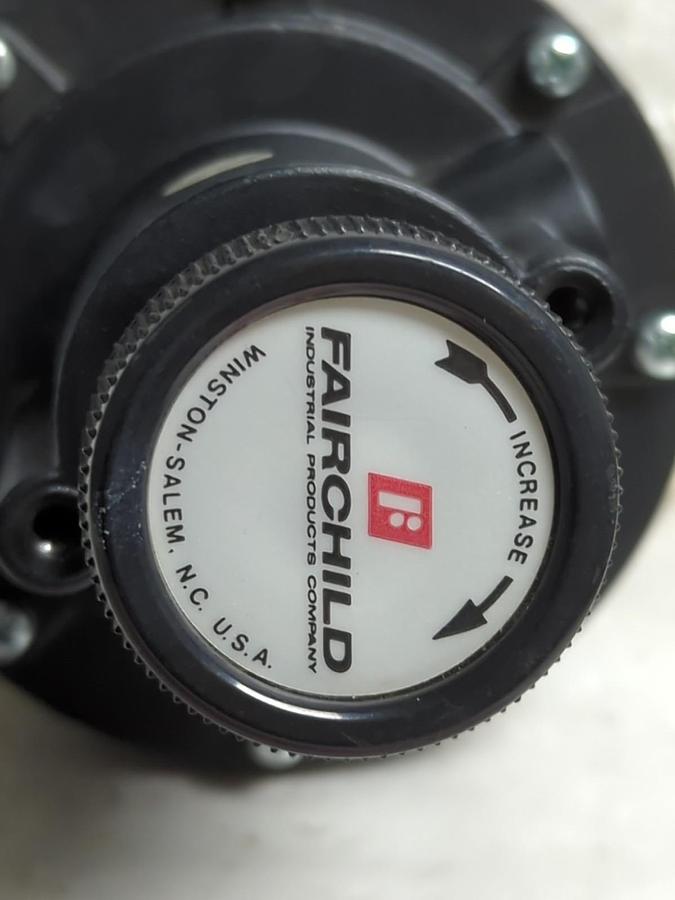 FAIRCHILD,4066A,PRESSURE REGULATOR 250PSIG 17 BAR 1700 KPA NOS