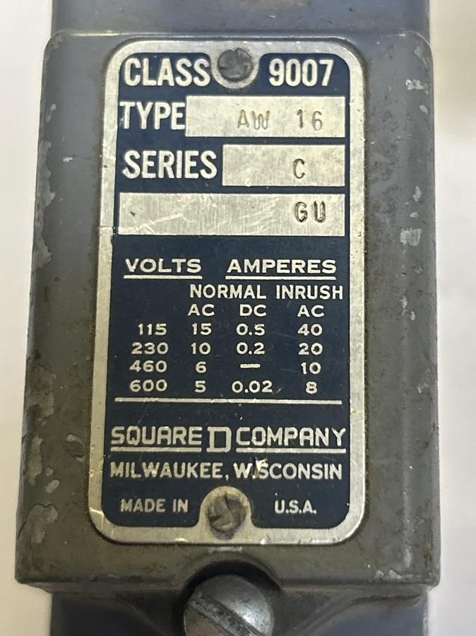 Used SQUARE D,9007AW16,LIMIT SWITCH