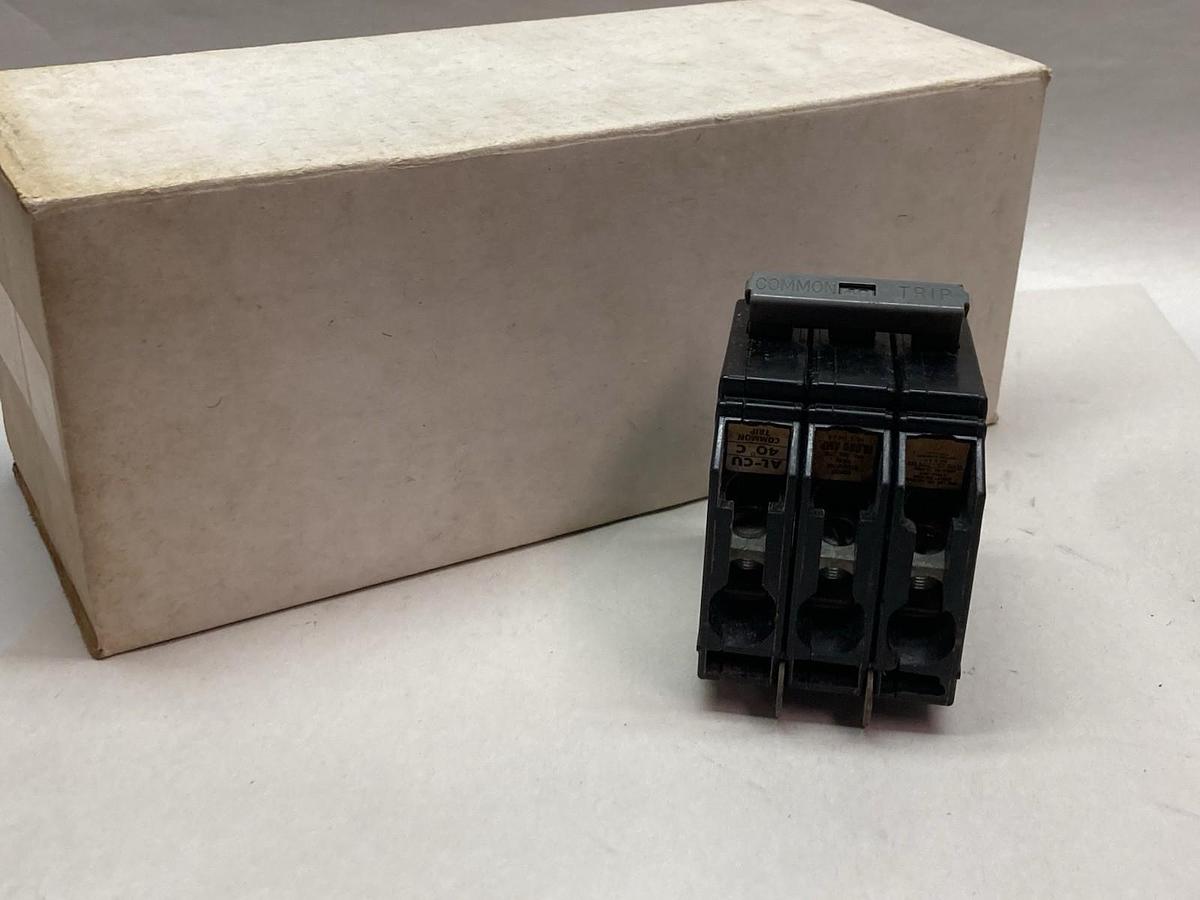 Used Cutler-Hammer,CU-AL,3-Pole Torque Circuit Breaker General Electric 10A