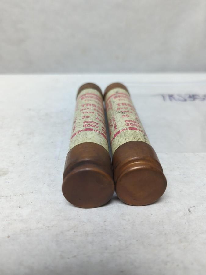 Used FERRAZ SHAWMUT,TRS35R,TRI-ONIC 35 AMP FUSE LOT OF 2 PRE-OWNED
