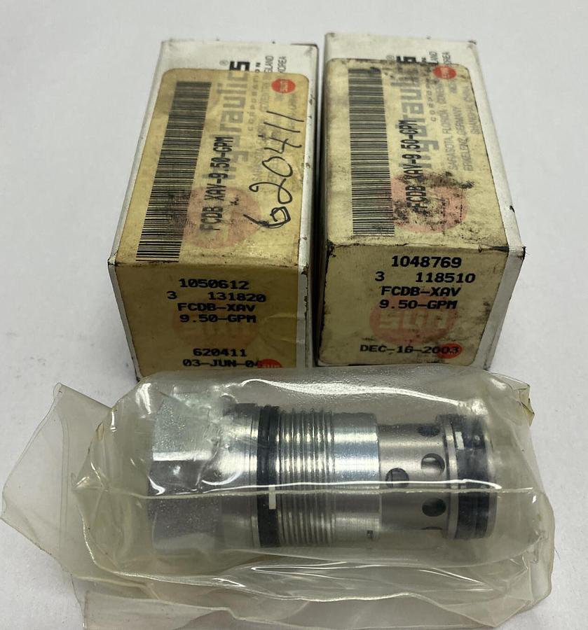 SUN HYDRAULICS,FCDBXAV 9.50-GPM,Flow Control Claridge Lot Of 2 NOS