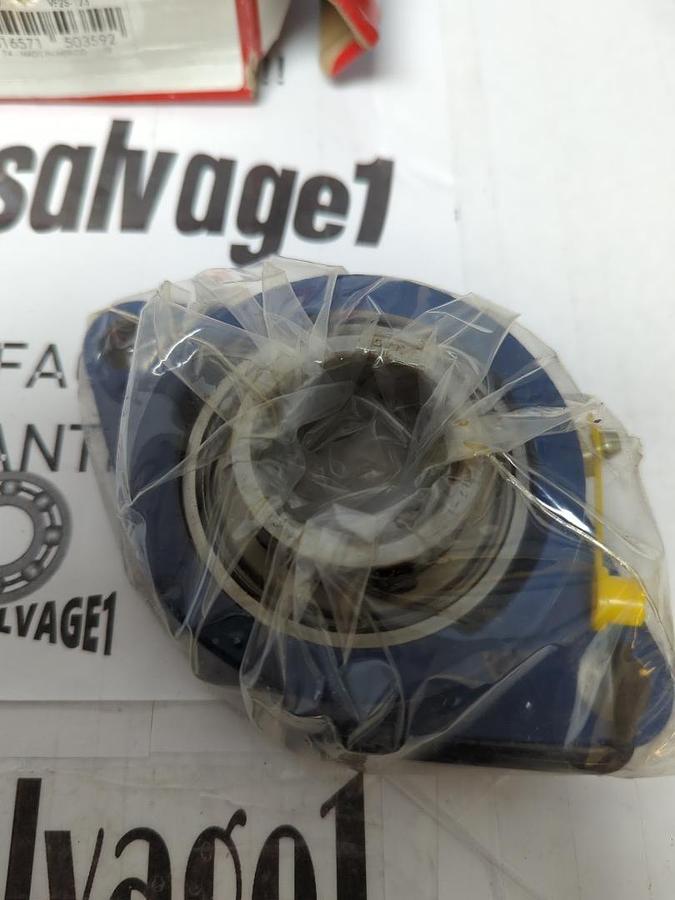 SKF,FYT 1.7/16 RM,FLANGE MOUNT BEARING 2-BOLT BASE NOS