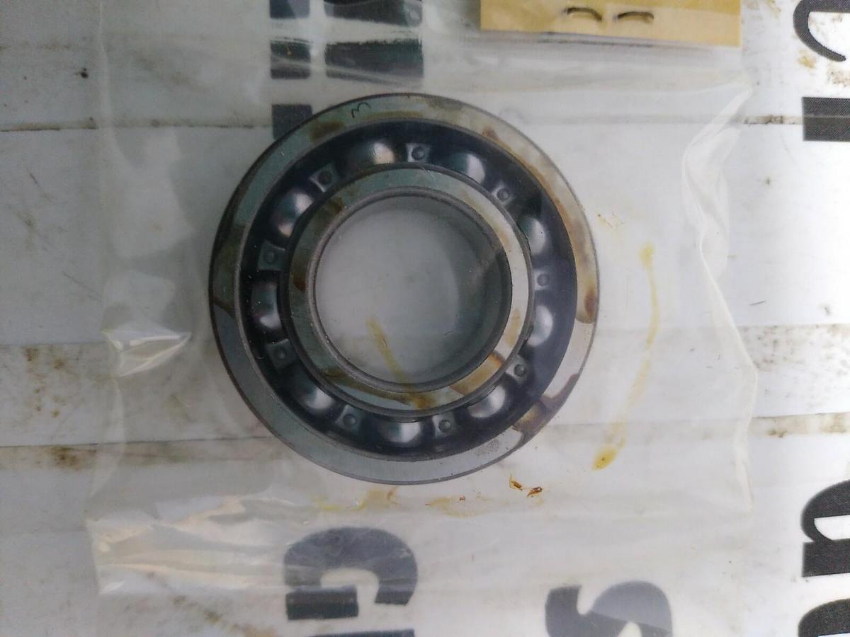 New Departure,3L04 11086,Single Row Ball Bearing Lot of 2 NOS