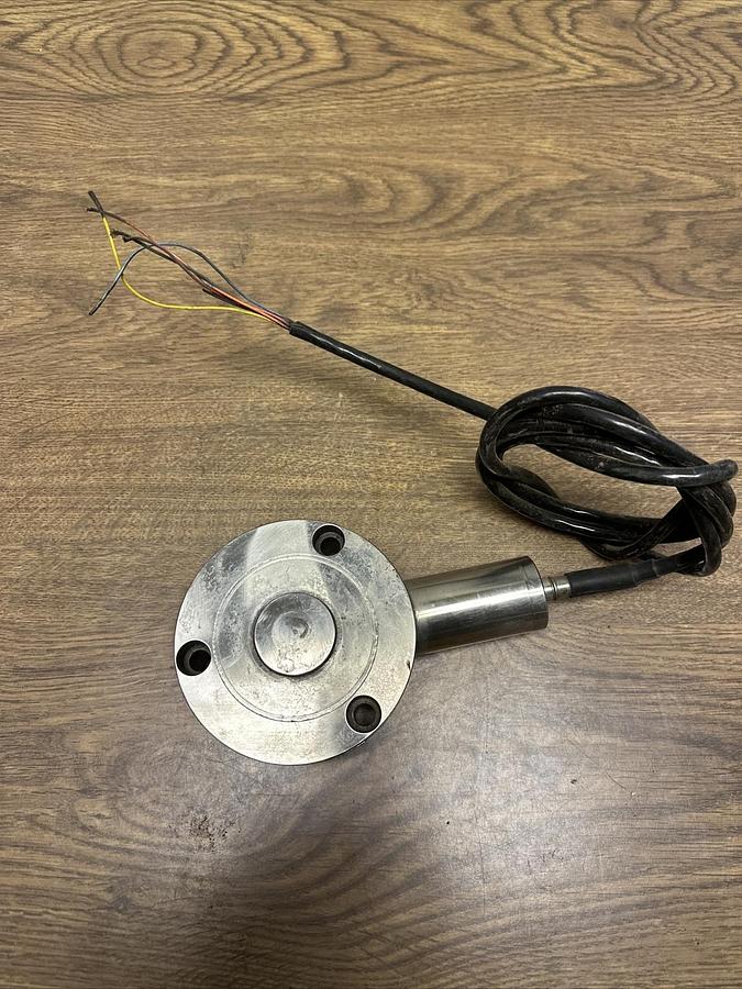 Used Sensotec,5923-01-01,Load Cell 30000 lb