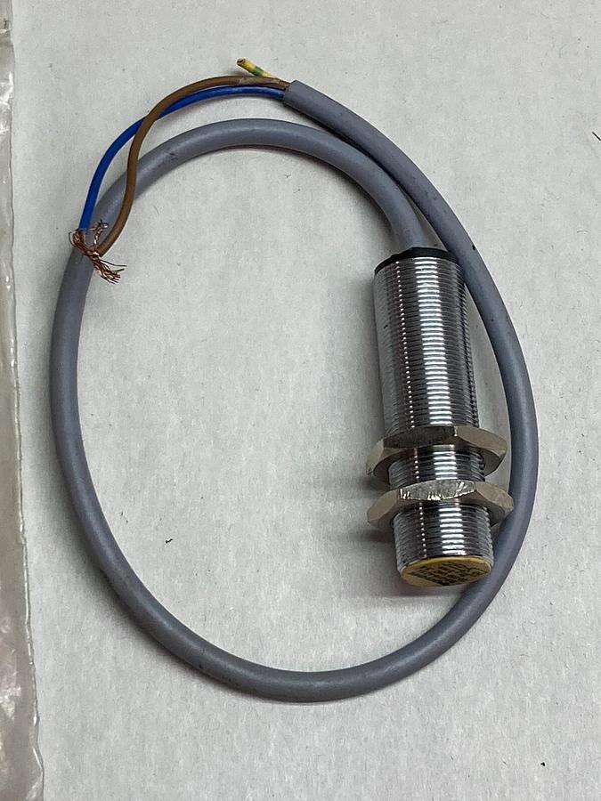 Turck,B15-G18-AZ3X,Embeddable Induction Sensor