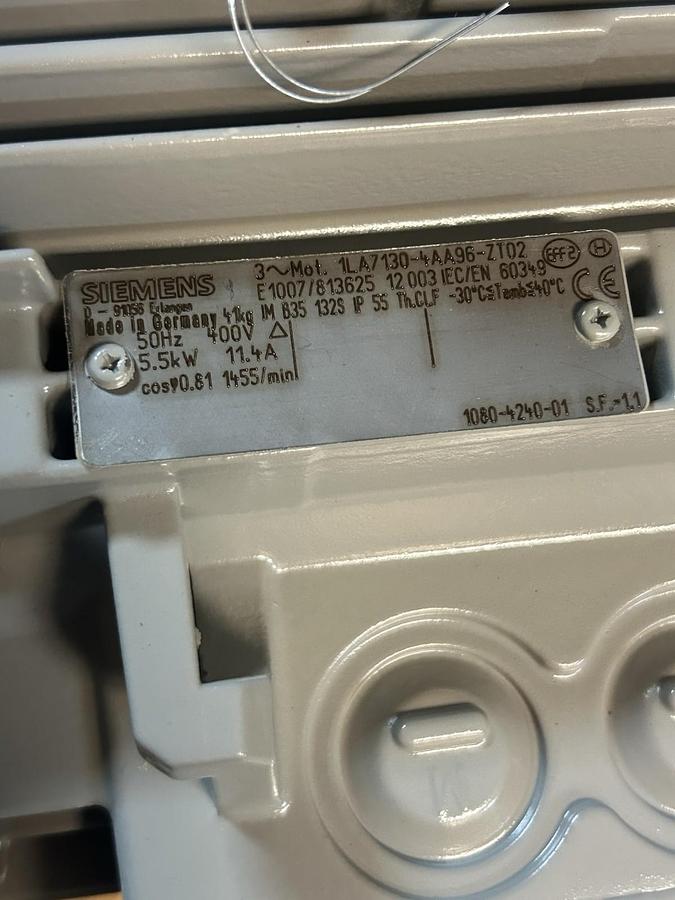 SIEMENS,1LA7130-4AA96-ZT02,MOTOR 5.5KW 400V 1455RPM 3PH 132S FRAME