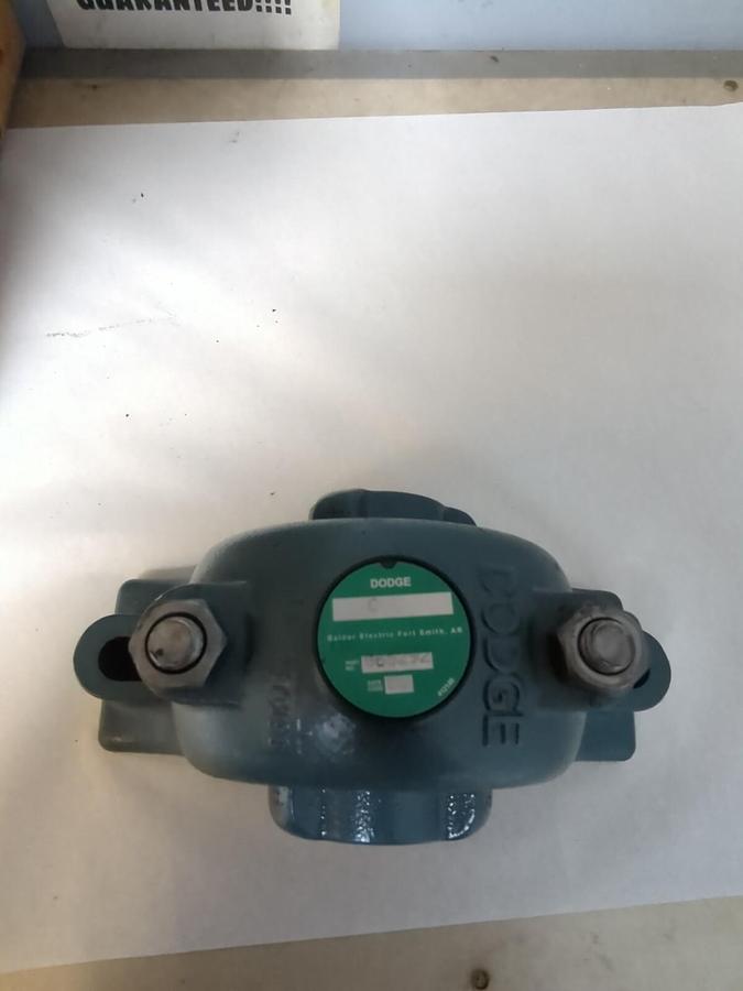 DODGE,065292,TYPE C PILLOW BLOCK 2-BOLT BASE 1-15/16 INCH BORE P2B-C-115 NOS