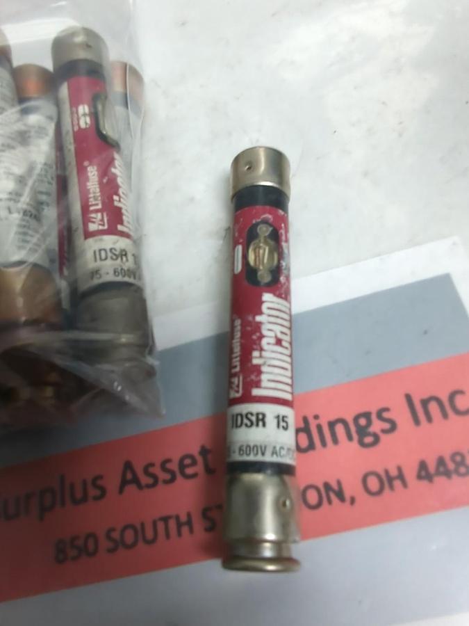 Used LITTELFUSE,IDSR15,INDICATOR 15 AMP FUSE LOT OF 19 PRE-OWNED