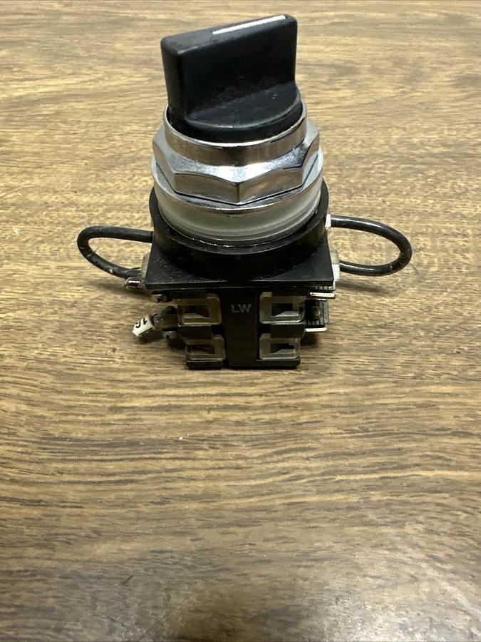 Used GE,104P,2 Position onoff Switch