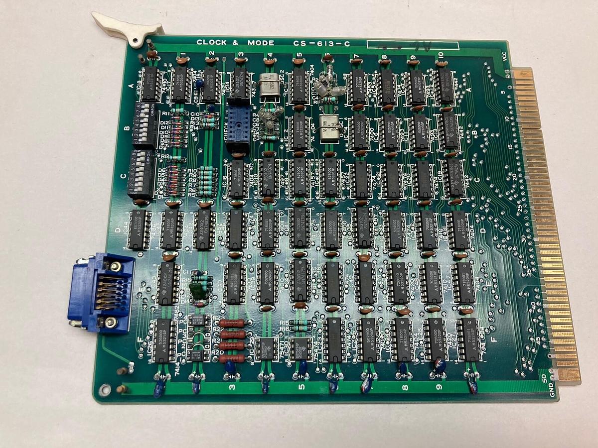 Used Unbranded,CS-613-C,Clock & Mode Circuit Board