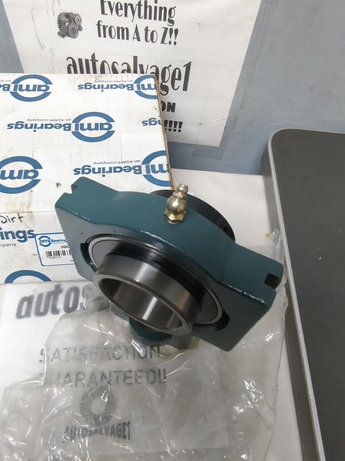 AMI BEARING,UGNST212-39,TAKE-UP BEARING SIDE MOUNT 2-7/16 INCH BORE NOS