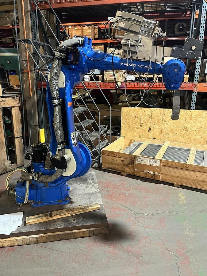 Used YASKAWA,MS80W,MOTOMAN ROBOTIC WELD ARM YR-MS0080W-A00