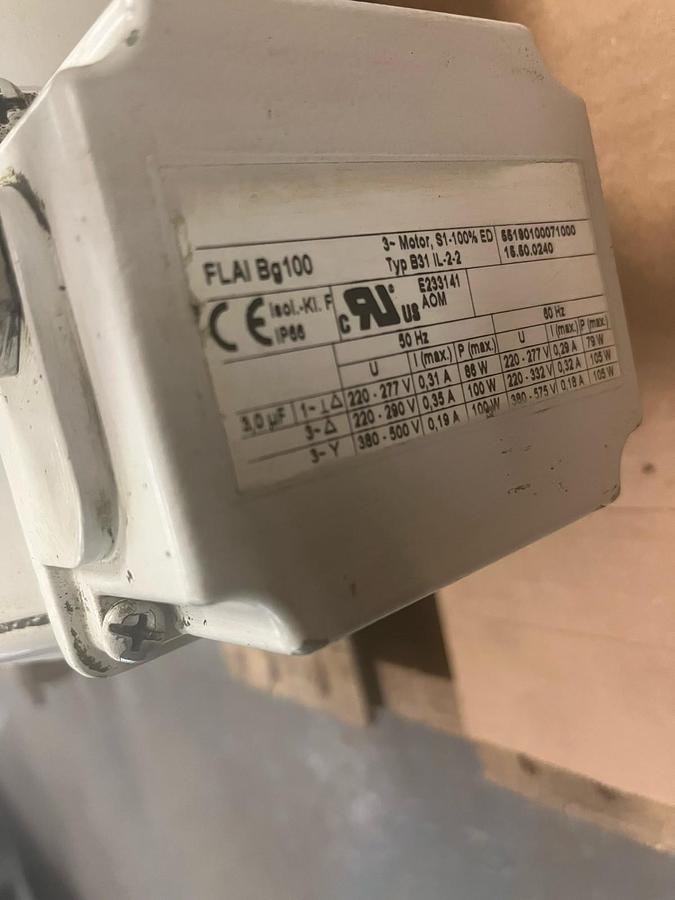 Used SIEMENS,KAF48,GEARMOTOR 16.79 RATIO 84.6RPM 3PH 1.25" DIA