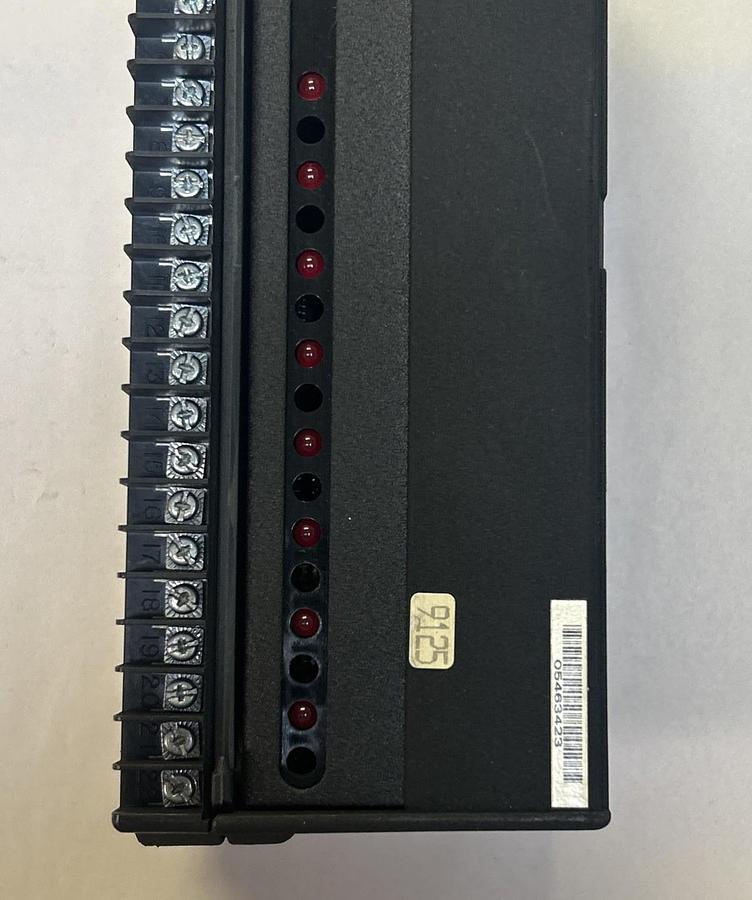 Used GE FANUC,IC660BBD100,IN / OUT GENIUS BLOCK MODULE NO COVER