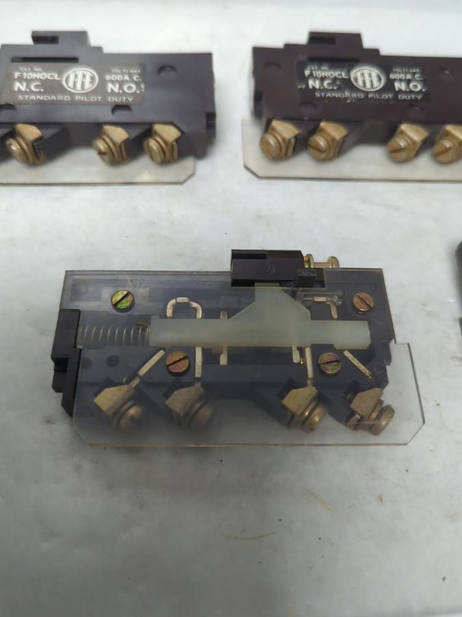 Used I.T.E.,F10N0CL,AUX CONTACT STANDARD PILOT DUTY 600 AC LOT OF 5 PRE-OWNED