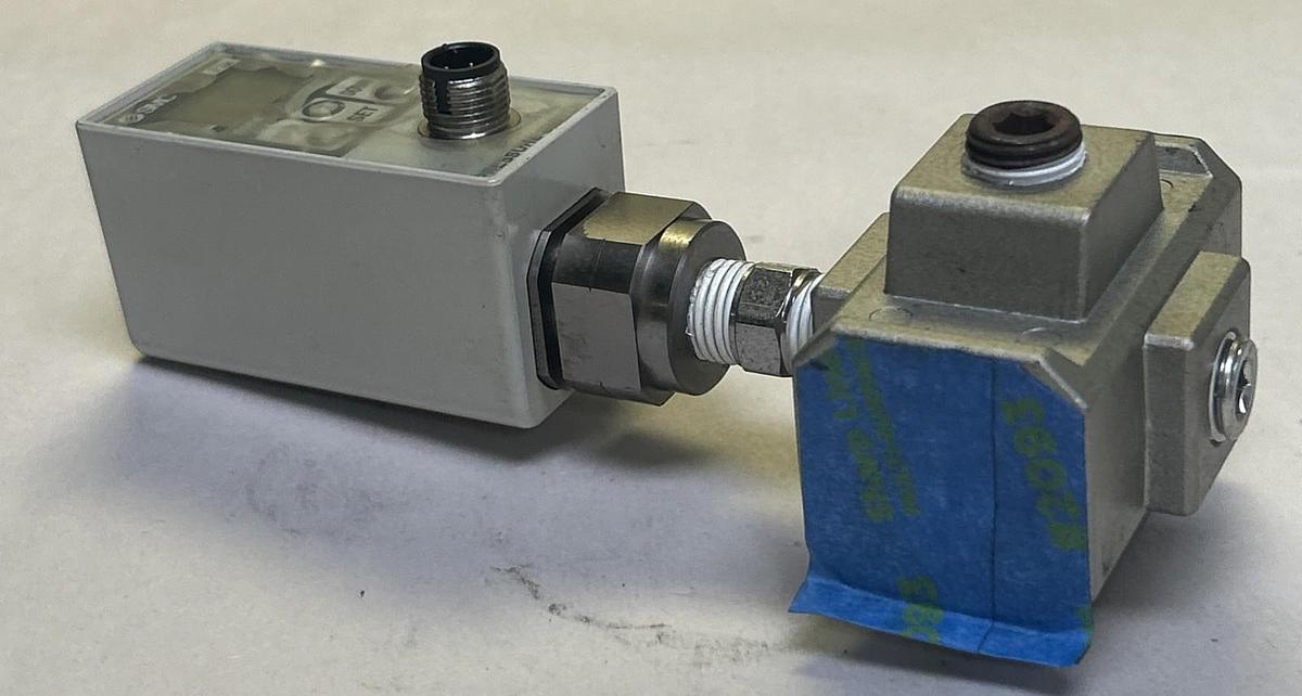 Used SMC,SE70-N02-65-P,PRESSURE SWITCH