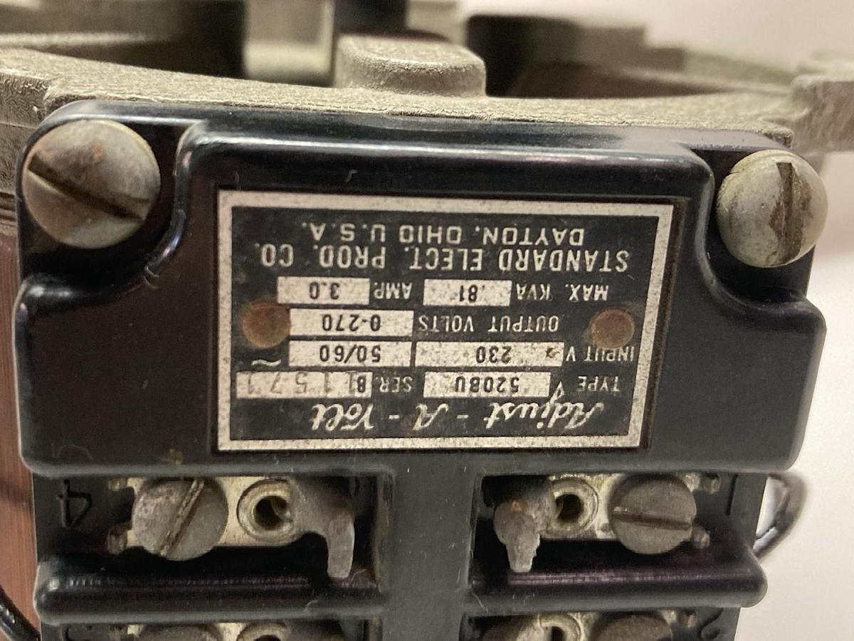 Used Adjust-A-Volt,Type 5203U,Power Stat Transformers 230V 50/60Hz 3A