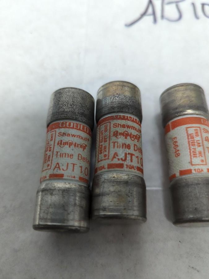 Used GOULD SHAWMUT,AJT10,AMP-TRAP 10 AMP FUSE LOT OF 3 PRE-OWNED