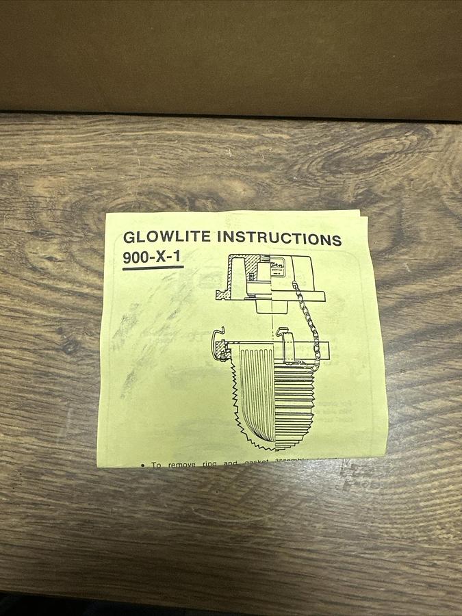 Lintern,900-X-1,Glowlite Red Safety Light