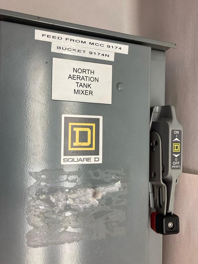 Square D,8538SBA43V81FF4T,Circuit Breaker 30A Type 12/3R 60Hz