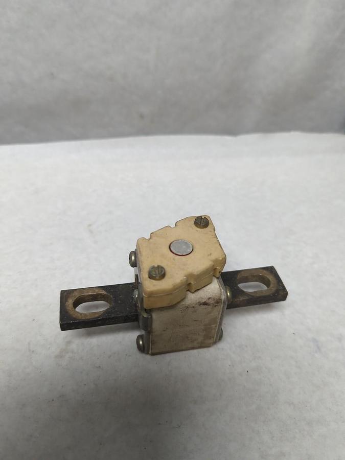 Used MILL EQUIPMENT & ENG,X727CZ747XF,FUSE 70 AMP 500V AC PRE-OWNED