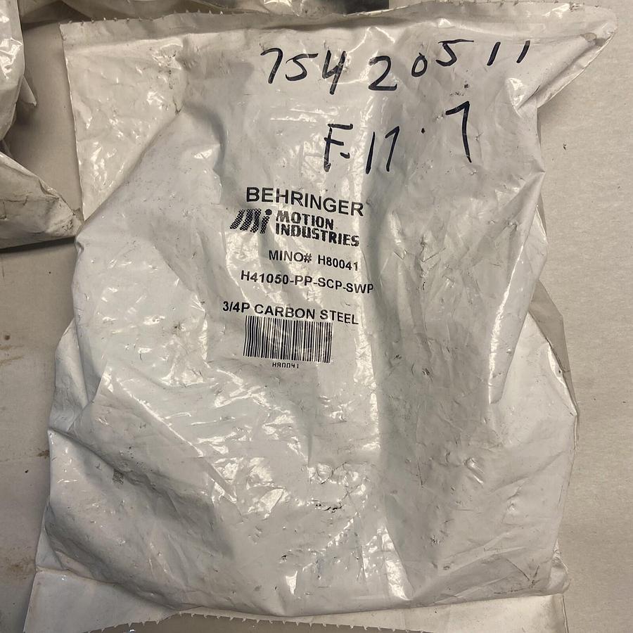 Used Behringer,H41050-PP-SCP-SWP,3/4 INCH Carbon Steel Pipe Clamp Lot of 4 NOS